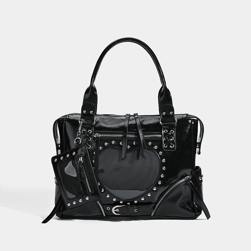 Punkowa torba motocyklowa Ita  – Leatherwork Rivets recenzja i cena