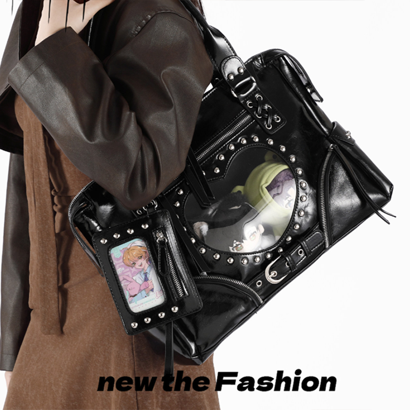Punkowa torba motocyklowa Ita  – Leatherwork Rivets recenzja i cena