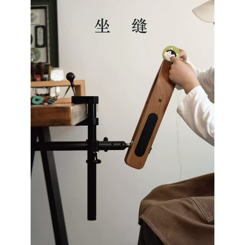 Drewniany stojak do mocowania  – Leatherwork Clamp recenzja i cena
